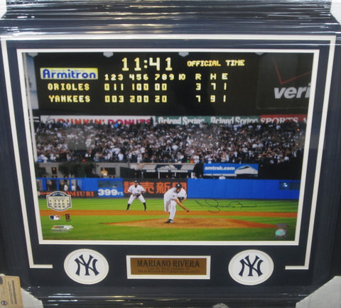 New York Yankees Mariano Rivera Hand Signed Autographed 16x20 Photo Framed with Matting Includes Steiner COA