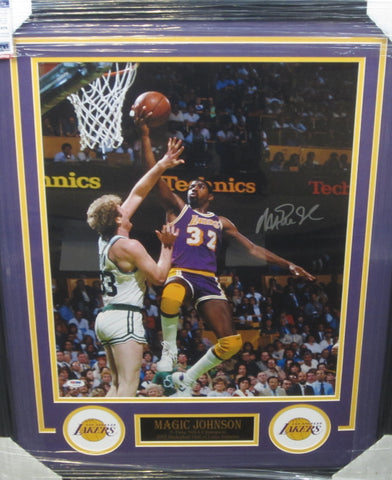 Los Angeles Lakers Magic Johnson Hand Signed Autographed 16x20 Photo Framed with Matting Includes PSA COA