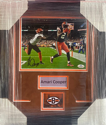 Cleveland Browns Amari Cooper Hand Signed Autographed 8x10 Photo Framed & Suede Matted with COA