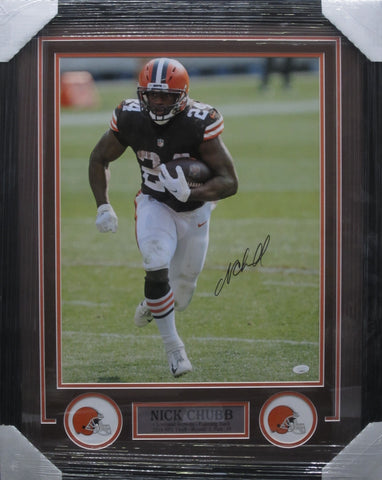 Cleveland Browns Nick Chubb SIGNED 16x20 Framed Photo JSA COA